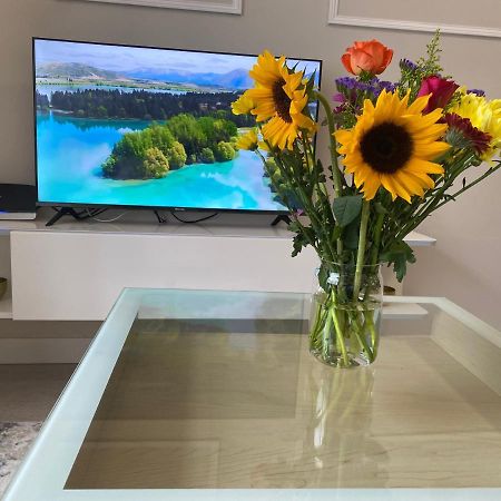 Stunning Apartment In Leeds- Financial District ليدز المظهر الخارجي الصورة