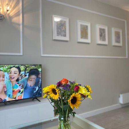 Stunning Apartment In Leeds- Financial District ليدز المظهر الخارجي الصورة