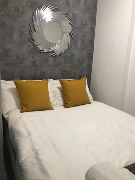 Stunning Apartment In Leeds- Financial District ليدز المظهر الخارجي الصورة