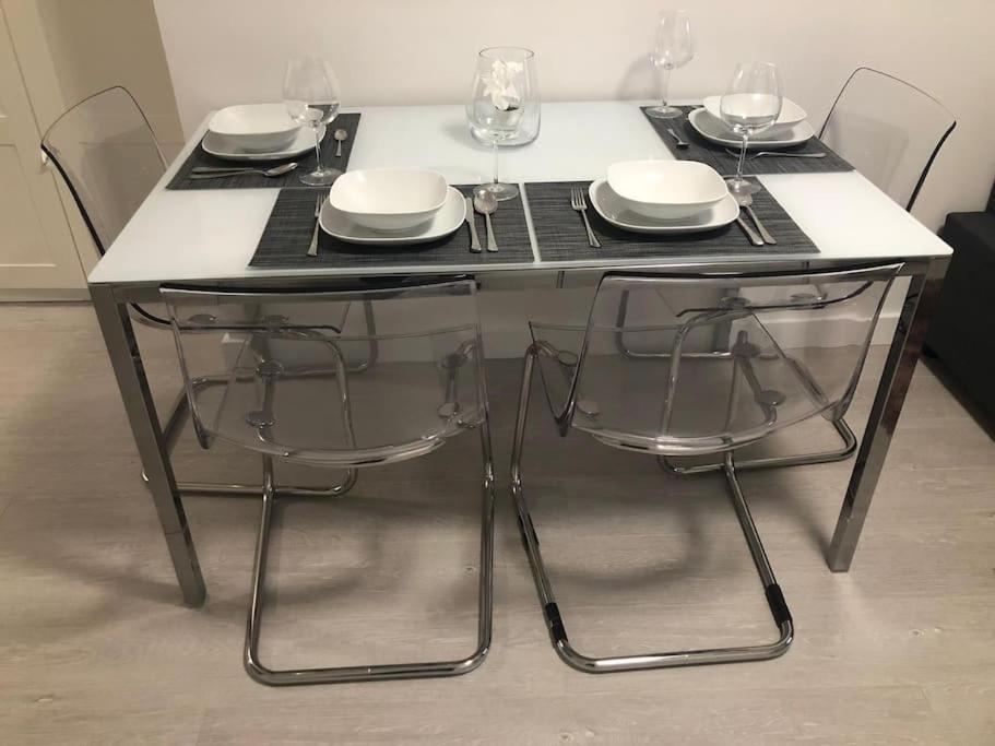 Stunning Apartment In Leeds- Financial District ليدز المظهر الخارجي الصورة