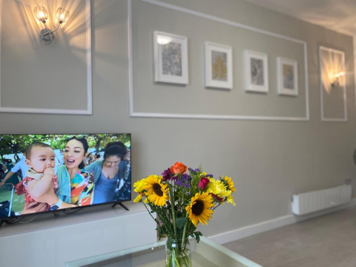 Stunning Apartment In Leeds- Financial District ليدز المظهر الخارجي الصورة
